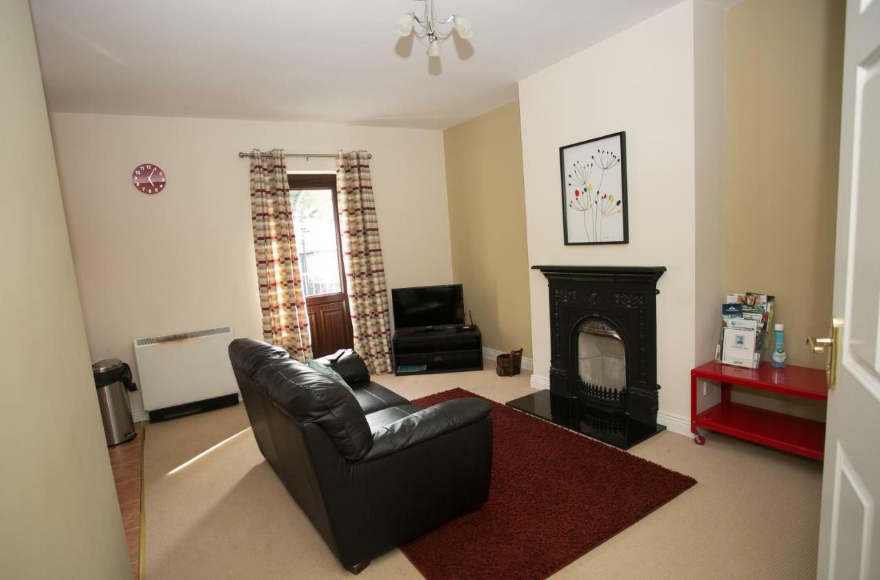 Cathedral View Apartments Longford Buitenkant foto