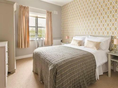 Cathedral View Apartments Longford Buitenkant foto