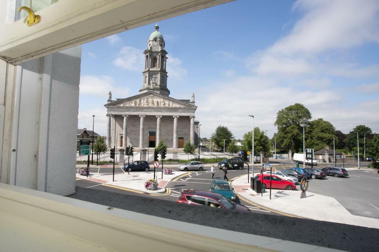 Cathedral View Apartments Longford Buitenkant foto